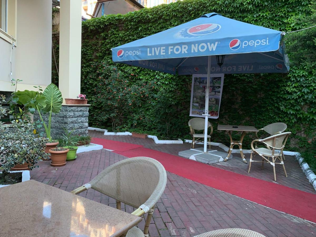 Light House Hotel Batumi Exterior foto